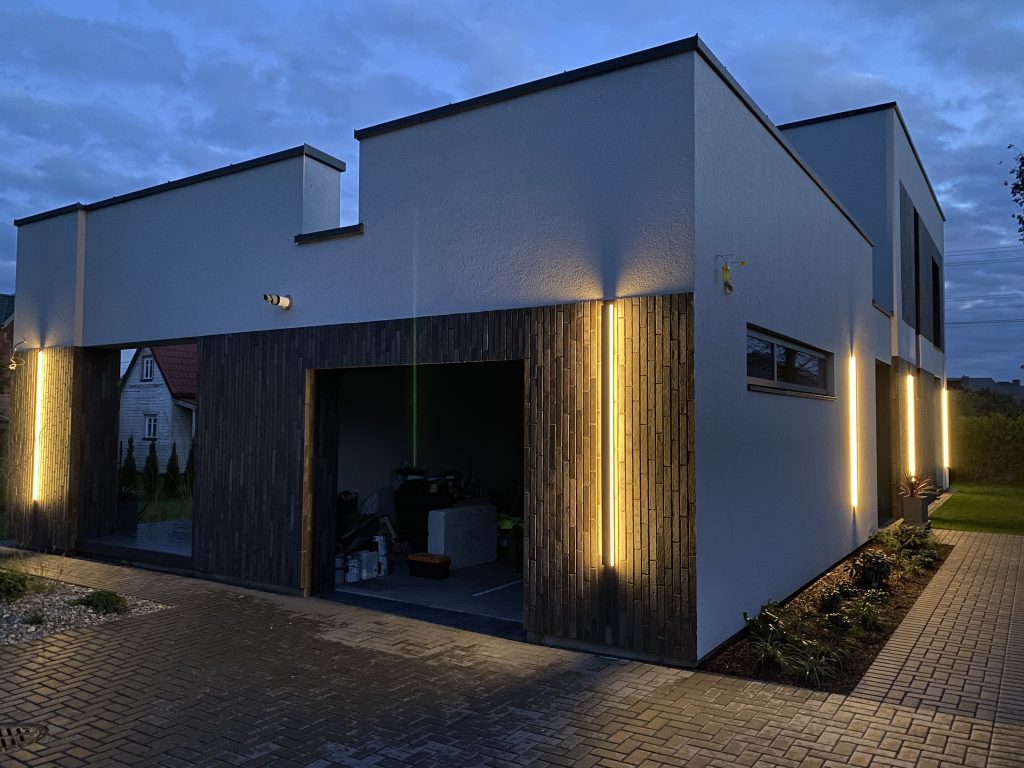 Privataus namo architektūrinis apšvietimas — projekto nuotrauka 1