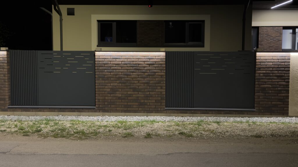 Tvoros dizainas ir architektūrinis apšvietimas — projekto viršelis